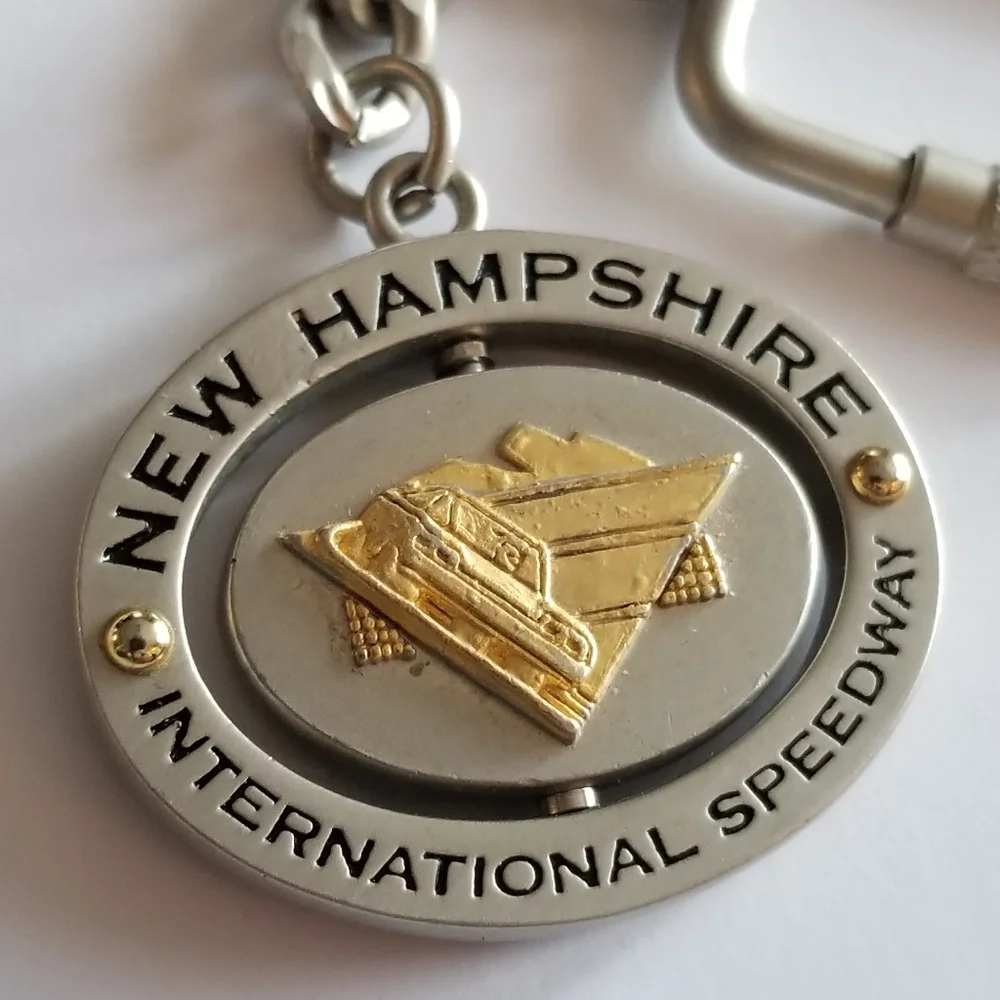 New Hampshire International Speedway spinner keychain key chain ring silver tone